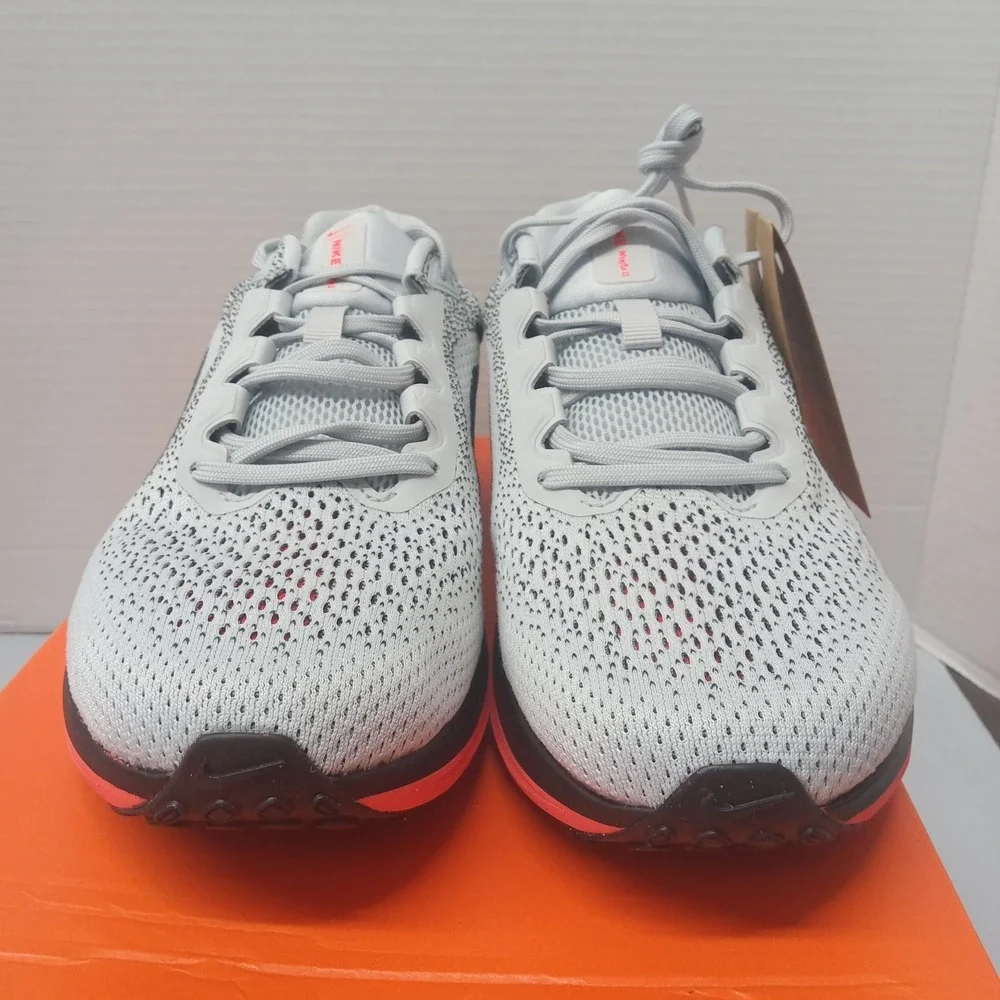 Nike Winflo 11 FJ9509 008 Pure Platinum  Grey/Black Men's 8.5 —Women's 10 New